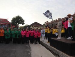 Menyambut HUT Bhayangkara Ke-79,Bupati Ayu Asalasiyah Lepas Peserta Jalan Sehat