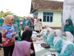 Bupati Ayu Asalasiyah Hadiri Bakti Sosial HKG PKK Ke-54, Perkuat Peran PKK