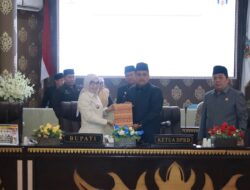 Bupati Way Kanan Sampaikan LKPj Tahun Anggaran 2025