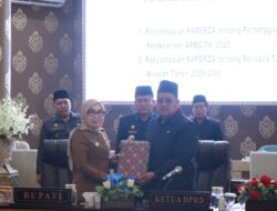 Bupati Ayu Sampaikan Tiga Raperda Strategis Dalam Rapat Paripurna DPRD